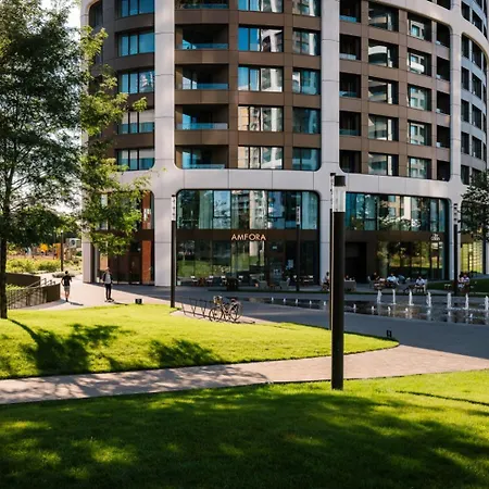 Apartment Cloud 9 Sky Park Elegance - Brand New With Stunning Views