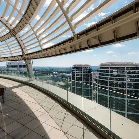 Cloud 9 Sky Park Elegance - Brand New With Stunning Views