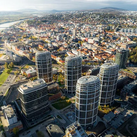 Apartment Cloud 9 Sky Park Elegance - Brand New With Stunning Views *