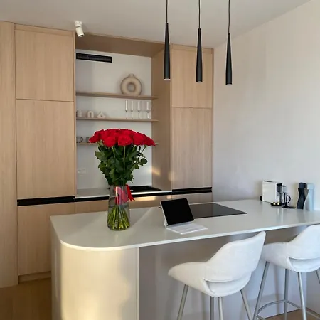 Cloud 9 Sky Park Elegance - Brand New With Stunning Views