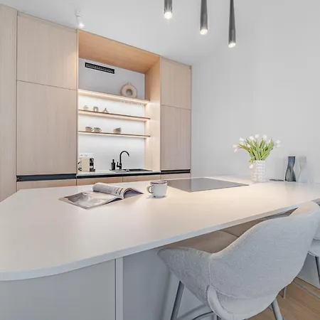 Cloud 9 Sky Park Elegance - Brand New With Stunning Views Apartment