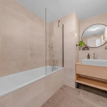 Cloud 9 Sky Park Elegance - Brand New With Stunning Views *