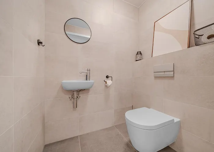 Cloud 9 Sky Park Elegance - Brand New With Stunning Views * براتسيلافا