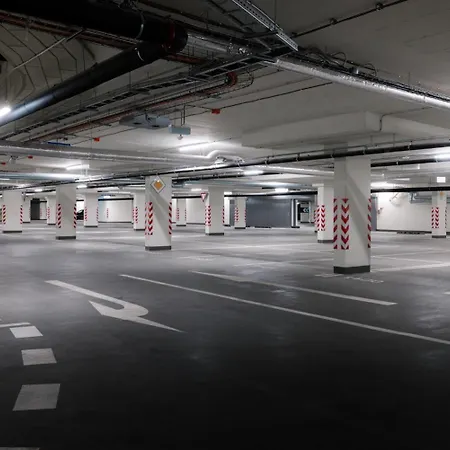 דירה Cloud 9 Sky Park Elegance - Brand New With Stunning Views *